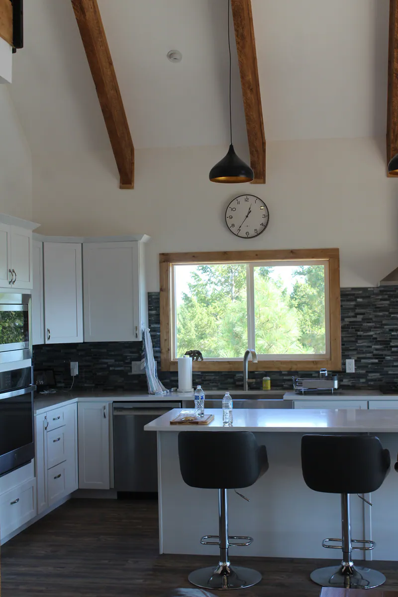 Bespoke quartz bar, Kalispell Montana Mountain Views by Built Right in Montana