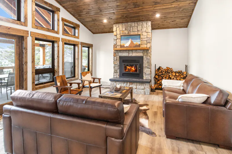 Cozy and warm Montana style, Montana Lakefront Luxury Retreat by Built Right in Montana