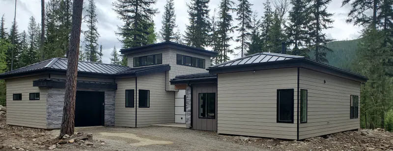 Variable siding options: Louisiana Pacific products, Secluded Flathead Montana Luxury